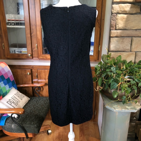 LIZ CLAIBORNE SIZE 10 NAVY BLUE DRESS WITH CROCHET LACE OVER LINED DRESS EUC - Picture 4 of 4